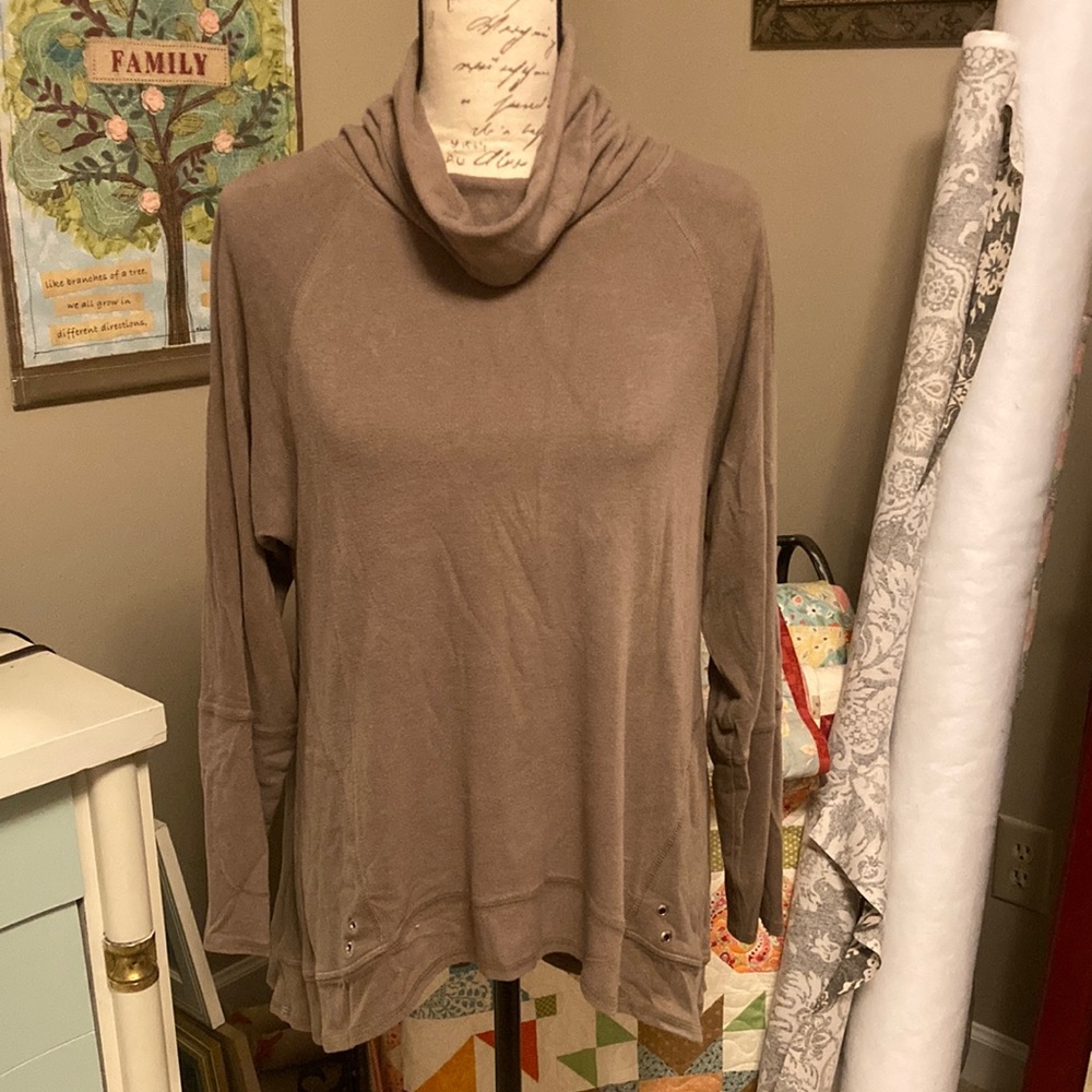 Lounging Top, size Medium, brown